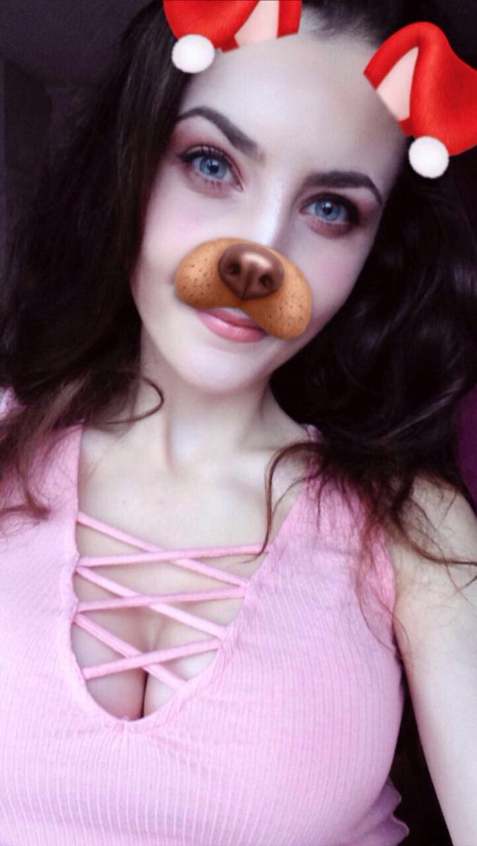 colifercuddles's tweet photo. #endofyearchallenge holy mother fucking shit what were my eyebrows https://t.co/C6m8uJRzQS