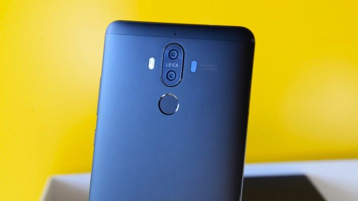 newsarray's tweet image. Huawei Mate 9 อัพเดตใหม่เพิ่ม Zoom 10X พร้อมเปิดตัวสีใหม่ สีดำ Obsidian Black droidsans.com/huawei-mate-9-…