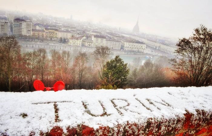 TorinoPassion's tweet photo. Auguri di Buon Natale Torino!!!! 
#torino #turin #TorinoPassion #torinesi #ilcielosutorino #ig_turin #torinoélamiacitta #torinobynight https://t.co/xNZ23lQZBz