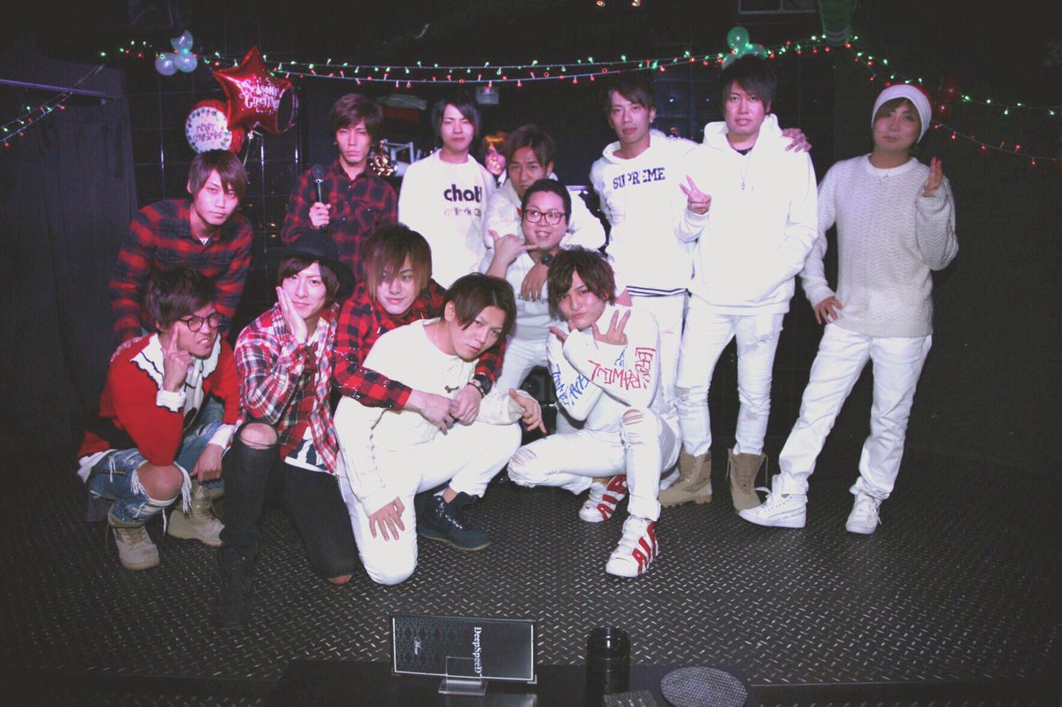 ClubDSD's tweet photo. 12/24の№1は
✨聖夜 月✨
見事クリスマス2日連続ナンバー1獲得❗️❗️
名前に恥じず聖なる夜に1番になりました❗️❗️
12/25は店舗忘年会のためお休みとなってますのでご了承ください❗️❗️ https://t.co/GELa5XsV4t