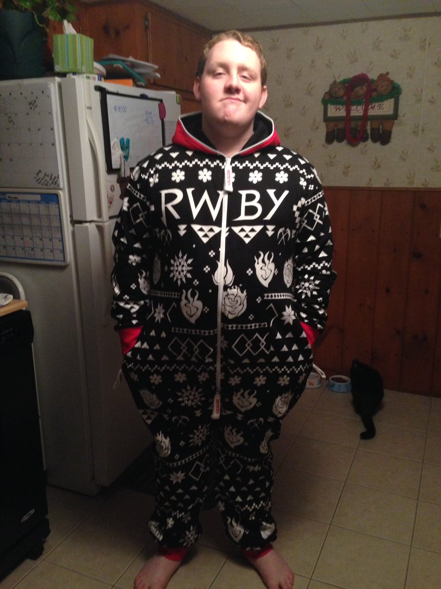 WaifuTyrant's tweet image. Had to wait a few hours but worth it 

So Comfy #RWBY