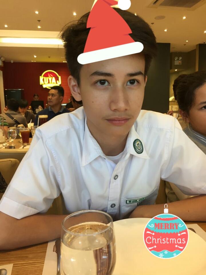 taftavenues's tweet photo. pahabol po si #SantaAdam 🎅 merry christmas ho ho ho @adamkalebdeleon https://t.co/ssehUBiR9h