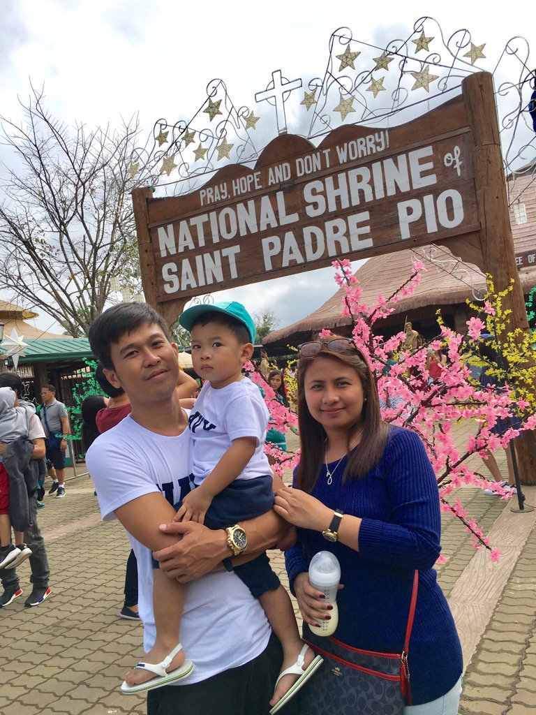 kaelandeandre's tweet photo. Have a blessed Christmas! 🎄👪 https://t.co/1o69Mqm4iR