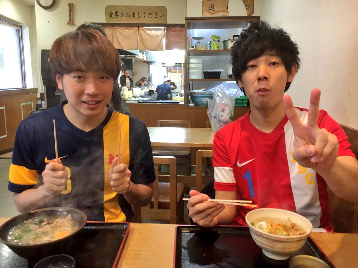 モンスーン 小山英機 Twitterren サッカー芸人スペシャルアクト リフティング大失敗してmcの津田さんに強制終了されました すみませんでした そんな津田さんとユニフォームでランチ行かせてもらいました この後 15 30 もありますので頑張って成功させ モンスーン 小山英機 Twitterren サッカー芸人スペシャルアクト リフティング大失敗してmcの津田さんに強制終了されました すみませんでした そんな津田さんとユニフォームでランチ行かせてもらいました この後 15 30 もありますので頑張って成功させ