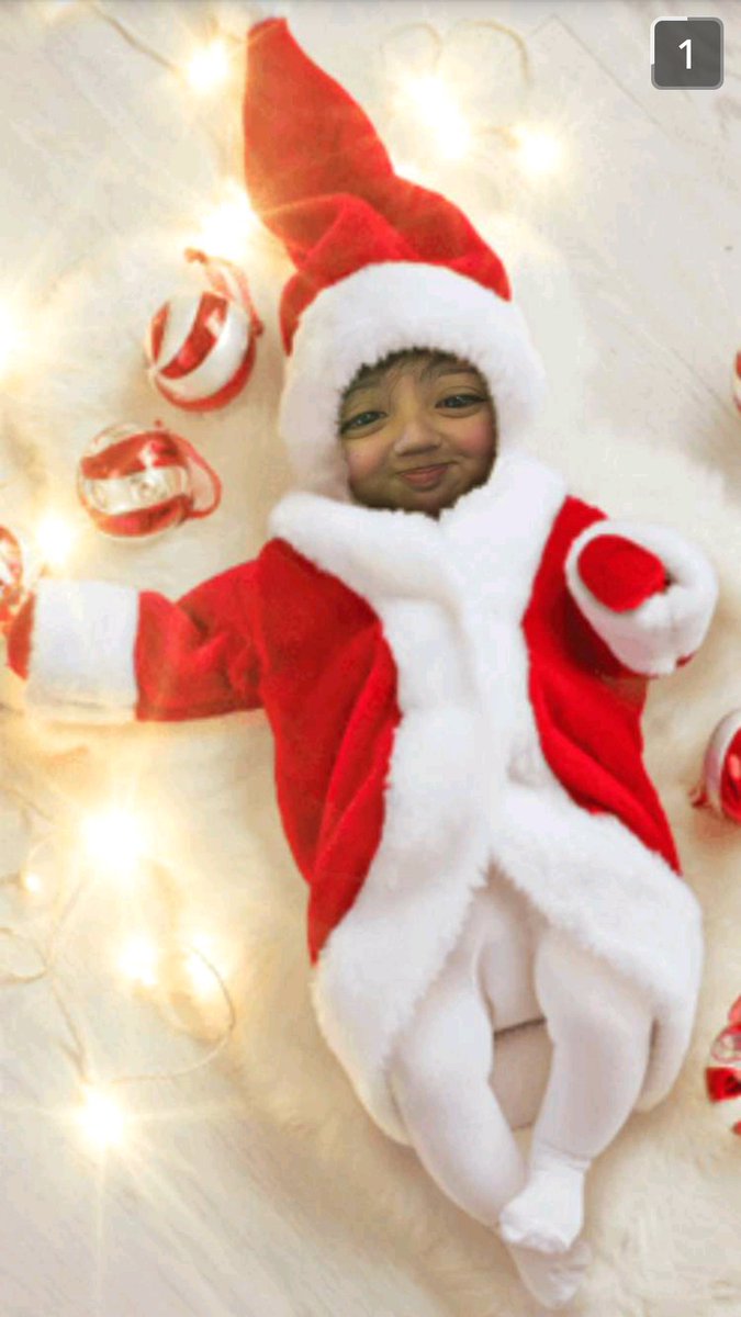 bernanacles's tweet photo. @gooGAYLE Merry Christmas from baby Gayle!!! #MaarteNaBataPaLang #MaharotNa #DamingArte 🎄💖 https://t.co/6iiOPLi9JH