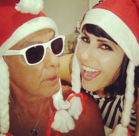 RenataPirillo's tweet photo. Mamae Noel!!! Pai Amado!!!
#enatal #entaoenatal  #natal #papainoel #mamaenoel https://t.co/lvwvEKwZwz