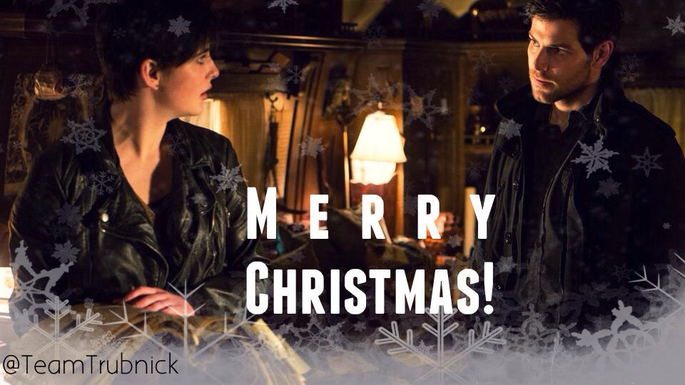 team_javid's tweet photo. #MerryChristmas 🎁🎄🎅

@jtaboner @mistergiuntoli @NBCGrimm @GrimmWriters 

#Grimm #Trubnick https://t.co/AEb4QDLim8