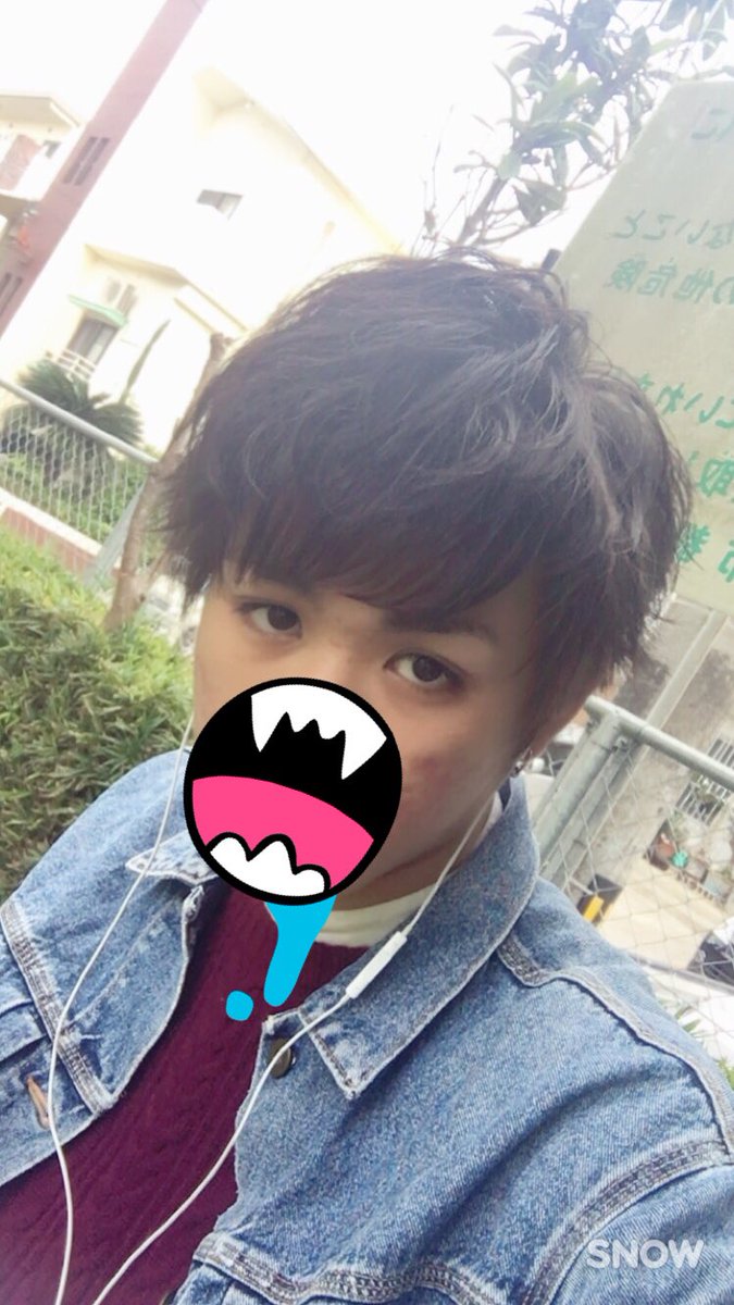 RYOHEICAS11's tweet photo. 久々の投稿や！
🎅ボサフワパーマ風🎅
皆様クリスマスはいかがお過ごしでしょうか？���は遊びに行って来ます！笑
アイロン時に根元から中間までねじってカールをかけるだけで簡単にできます！
是非参考にしてみてください！
#髪セット好きな人RT 
#1mmでもいいなと思ったらRT https://t.co/ucget7p5D8