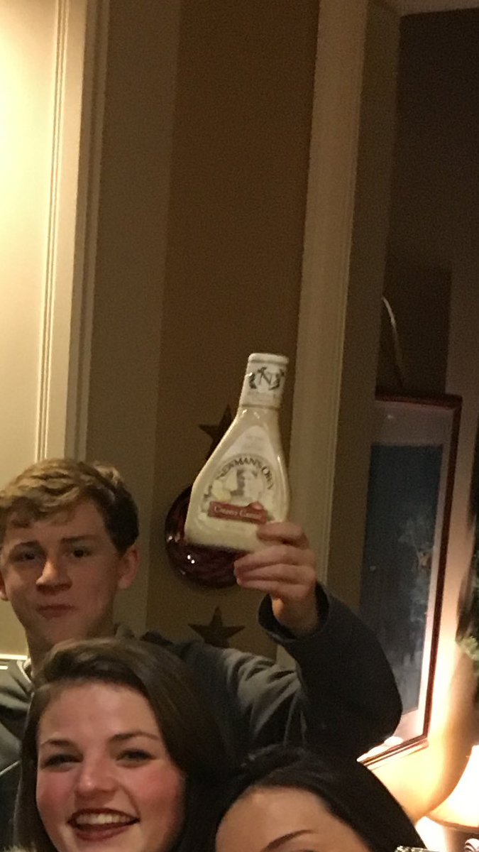julzie_F_baby's tweet photo. "Everybody hold up a bottle!!!" https://t.co/0ycLWg6hPi