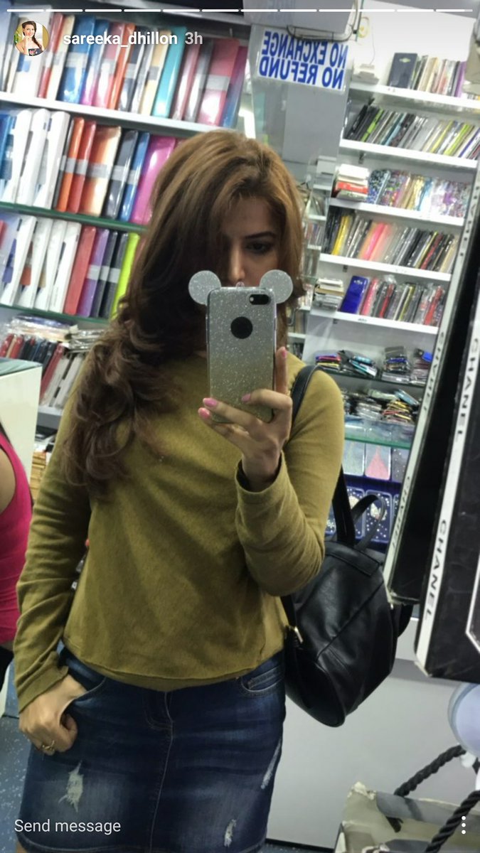 Ghulaamlifeok's tweet photo. #ChristmasNight #SareekaDhillon #Ghulaamcast #NewHairColor #InstagramStory ⭐🎄 https://t.co/58dzqjYiWh