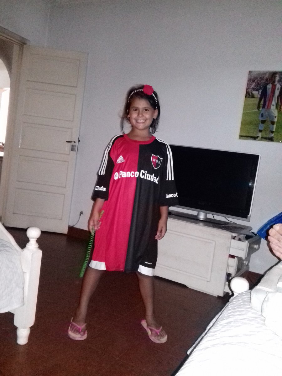 elogro23's tweet photo. Felices fiesta a lo q tienen  lepra 🐞 https://t.co/kI48fQLBWC