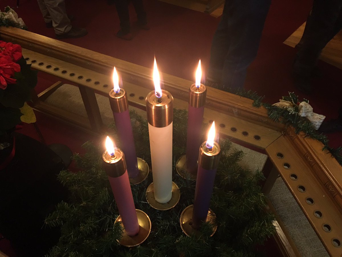 dkfrye96's tweet photo. The Christmas Eve service, I can never get enough of it!  #SilentNight #HappyBirthdayJesus #ChristIsBorn

Merry Christmas Everyone! https://t.co/0ARGFyov0T