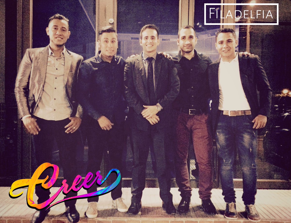 BandFiladelfia's tweet photo. Sirviendo en casa Iglesia Centro Cristiano en el especial de Navidad 2016 ¡Seguimos creyendo! #CREER 
🎁❄️F E L I Z   N A V I D A D❄️🎁 https://t.co/9AvRMtkdar