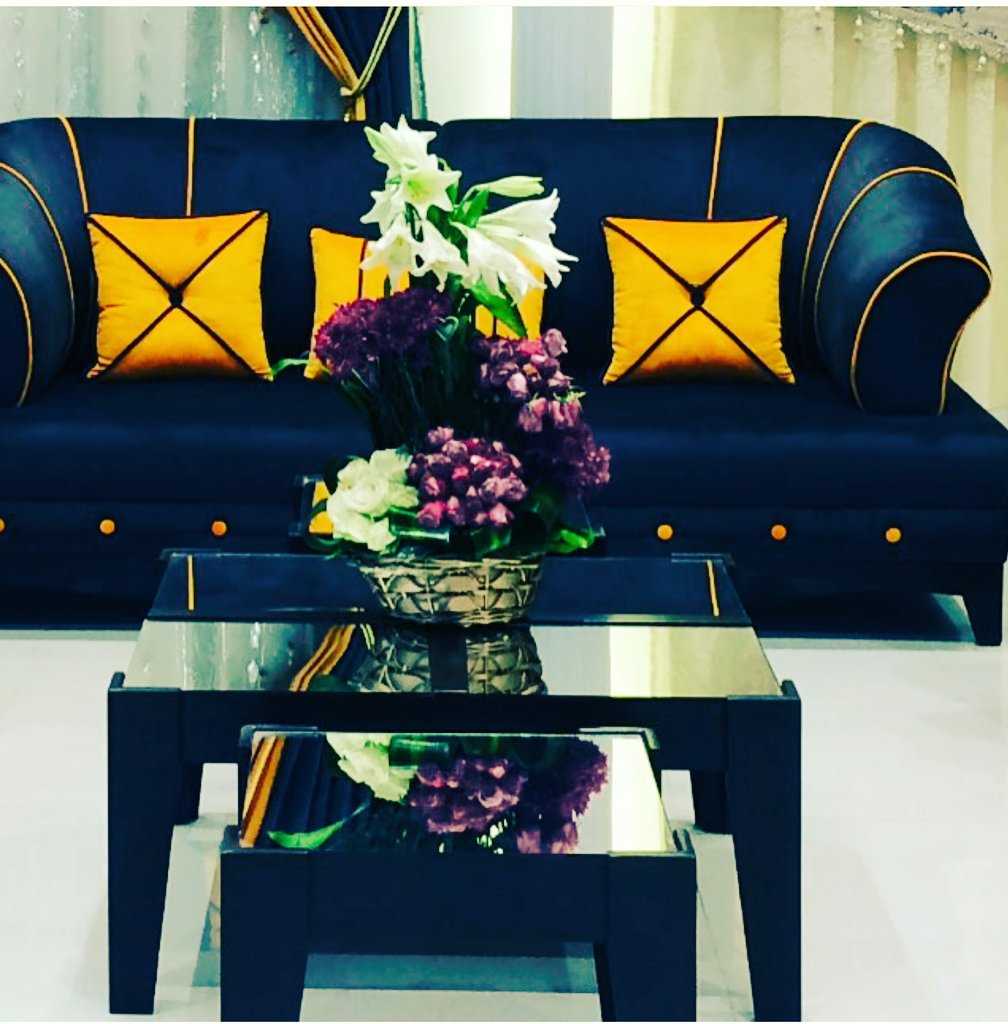 طقم مودرن 9 أشخاص عالي الجودة بجميع الألوان..
#فنادق #منازل 
#غرف_نوم
#ديكورات
#اثاث 
#ورق_جدران
#الاتحاد