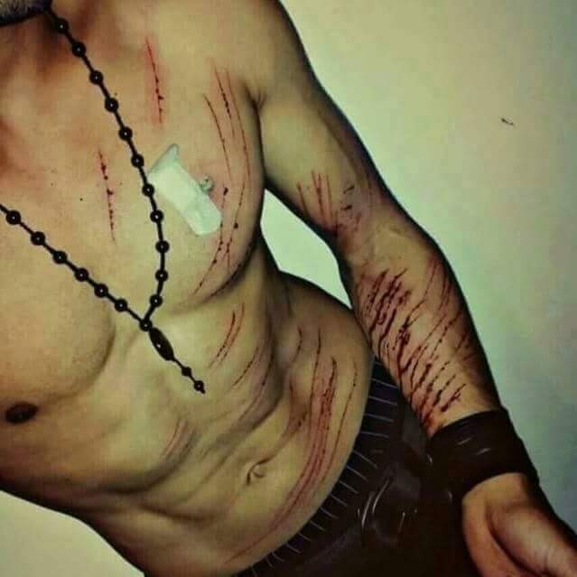 fd_fd_emo's tweet image. كل ما غنّت عصافير الصباح 
قلت اكيّد الصبح جالس يمدحك 

ليت وصلك يا غلا روحي مُتاح 
وليتني في كل ( صبح )اصبّحك