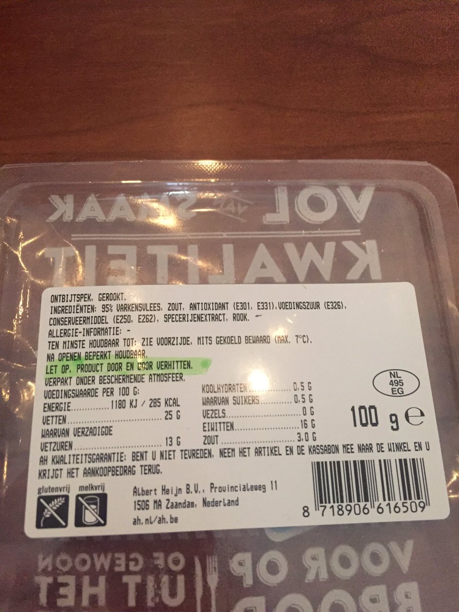 KQ1986's tweet photo. @albertheijn hoop dat "door en door verhitten" etiketfout is, want op voorkant staat "gewoon uit het vuistje". Hoor graag, grt Kim https://t.co/k313kWJmDZ