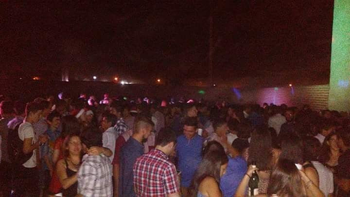 florcorominas's tweet photo. Explotoooooo la poolpo, ni la lluvia nos paró !  #Poolpofest🐙 https://t.co/JImLTPSp7w