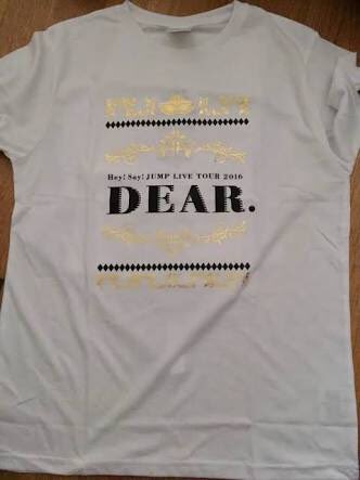vfjump's tweet photo. プレゼント企画😘

Hey!Say! JUMP LIVE TOUR 2016 DEAR. Tシャツ

<応募方法>
フォロー＆RTのみ！！！

応募方法は簡単です（≧∇≦）
たくさんのご応募お待ちしております✨ https://t.co/0hrRqYGpQR