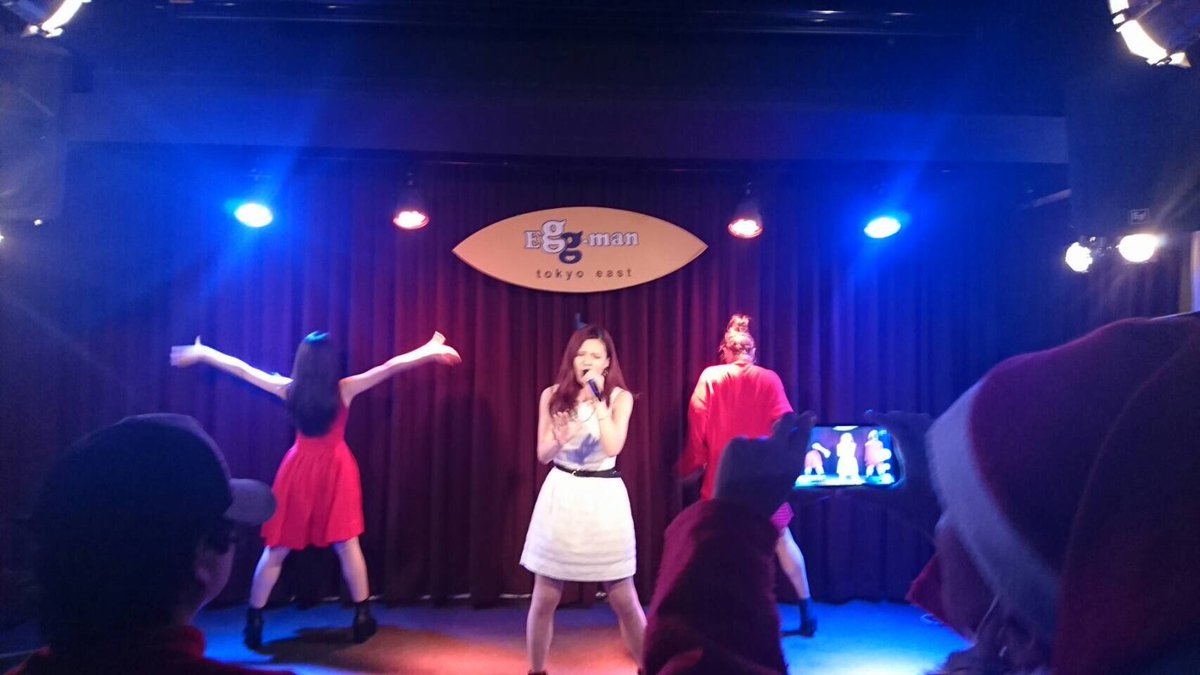 koto_0304's tweet photo. 昨日はブラクラLIVE‼️
お疲れ様でしたあ💓
Xmasということで
衣装は赤と白のワンピでした🎵
とても素敵なXmasLIVEでした🎄💓
お菓子もチョコがたくさん❤️
みんなわかってるねぇ( ¯∀¯ )✨
#BrushClass
#ブラクラ https://t.co/jiDms4PmUx