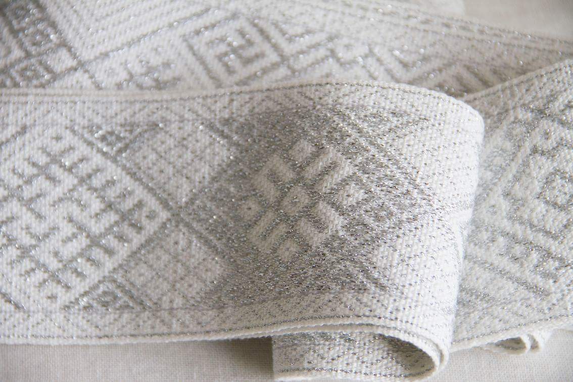 Tomēr katram vien savu - zvaigzni,
Kas dod cerību, drosmi un prieku,
Zvaigzni, kas sniedz vēstījumu,likteni
Un īsto ceļu sapņa piepildījumam