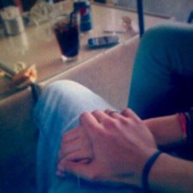 أريد أن أطـويِ اصابعك آلخمسة و أخُبرك بِ اني لآ اتحمّل :  
 الإهمال ، آلبـرود ، آلـشـوق ، غـيـرتـي علـيك ، وَ بـعـدكَ عـني

#مجنون_المطيري