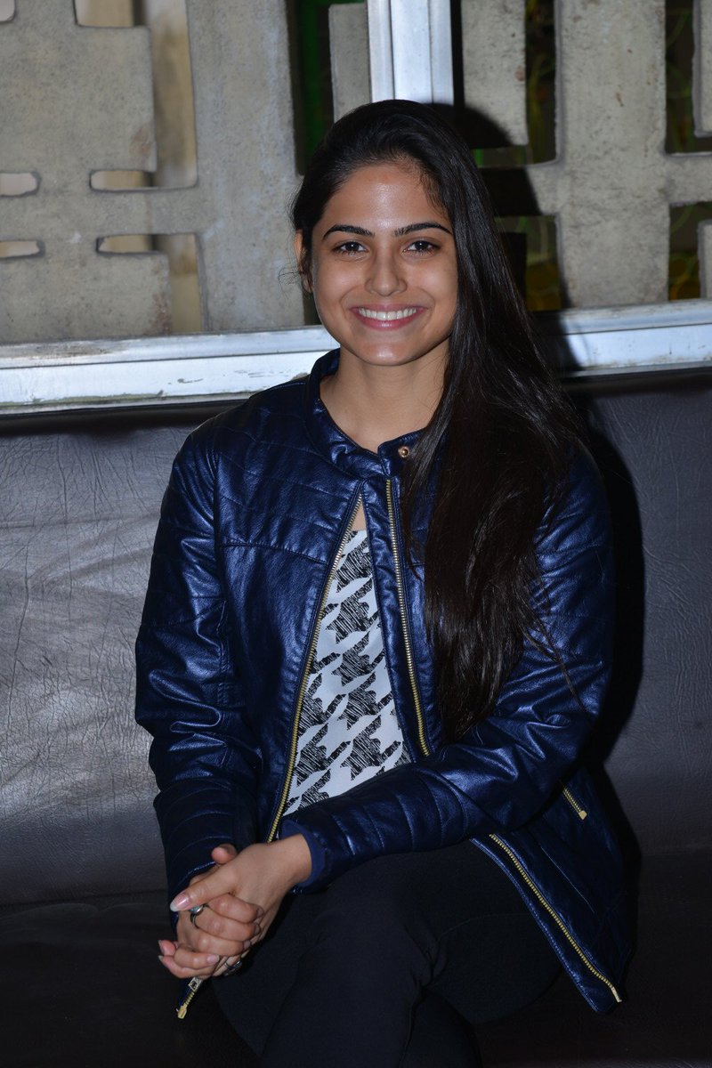 GreatcinemaaC's tweet photo. RGV vangaveeti Most Stuntunig Gorgeous Beauty Nayana Ganguly At Devi Theator Photos
https://t.co/OflRWT9KCV Greatcinemaa Photos https://t.co/SJEZ4wNpP9