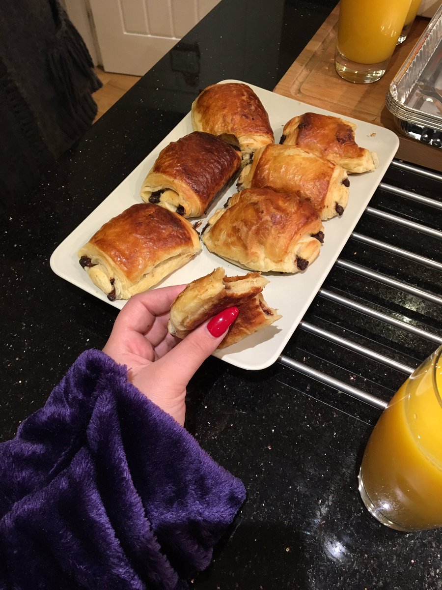 HollyASutton tweet picture