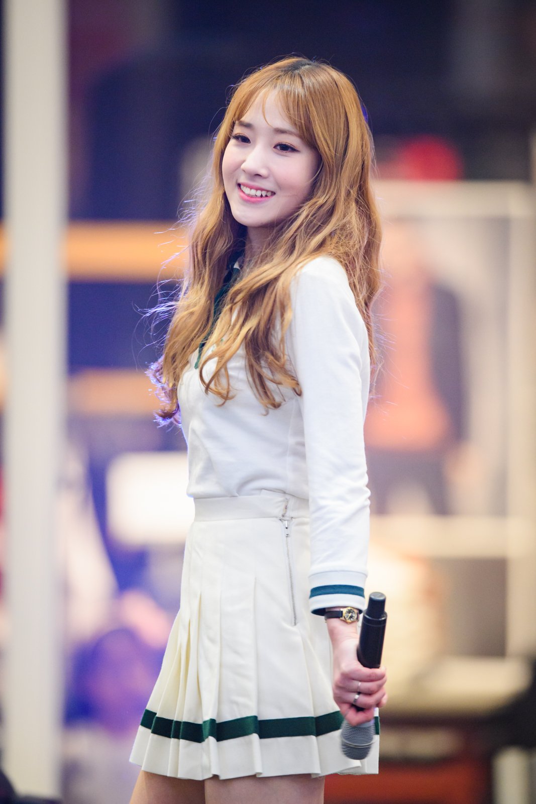 C0h4ethUQAI_Cst.jpg:orig