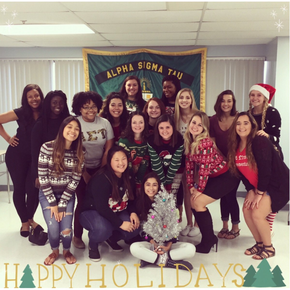 AlphaSigmaTauEE's tweet photo. Happy Holidays from the Epsilon Epsilon Chapter of Alpha Sigma Tau! https://t.co/ZPDYHzaMBm