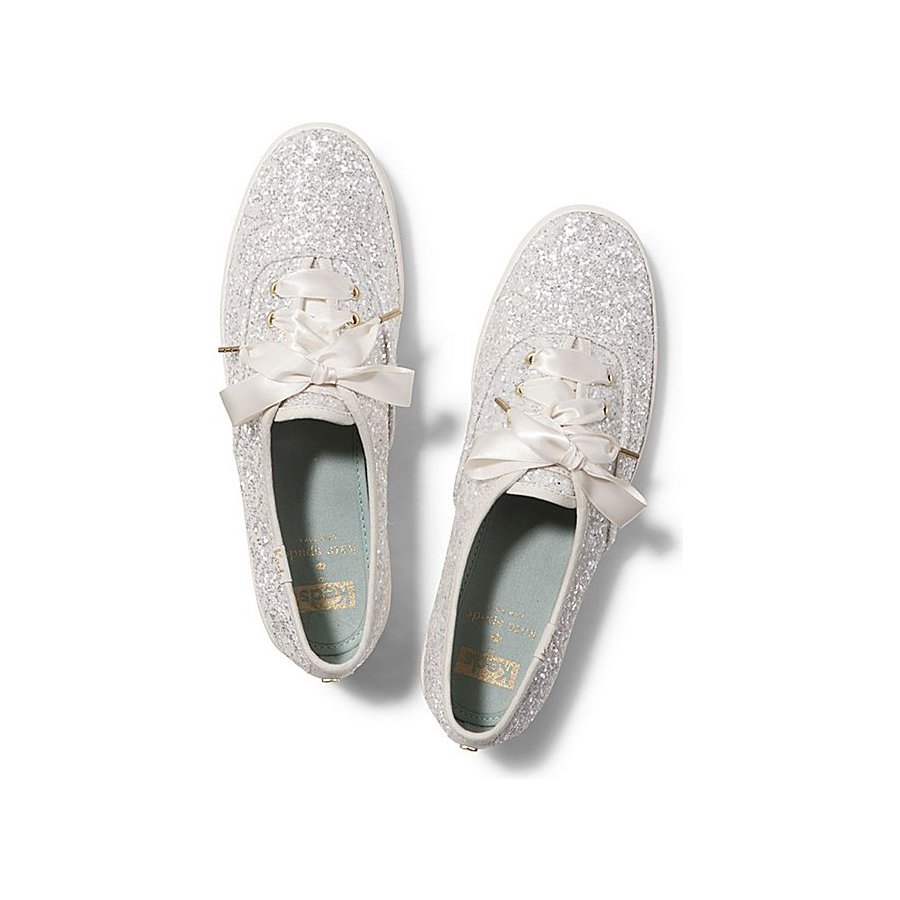 NAVYS_STORE's tweet photo. Keds x Kate Spade Champion Glitter
in Cream, Silver, Rosegold, Multipink
Rp1.199.000
DM/LINE @LMC1977J (using @) https://t.co/w2hOBHRUeC