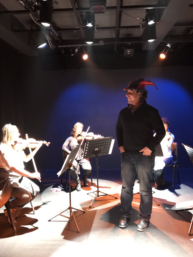 LacinCeylan's tweet photo. Kış konseri içn ön hazırlıklar ☃️☔️🎶@bitiyatro #quartetmapa
Solist Hüseyin Ulutaş 🎻
Paganini, A.E. Çiçek, Bazzini vee sürpriz🎼🎶
Gerçek La ! https://t.co/r6uBjDCQCF