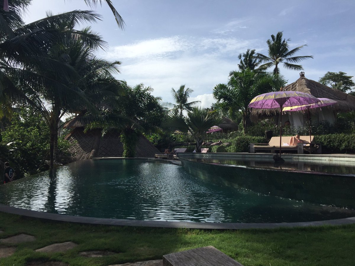 FrancescaRC's tweet image. Bali is Beautiful Happy Christmas everyone 🌲🌺🌴🙏🏻