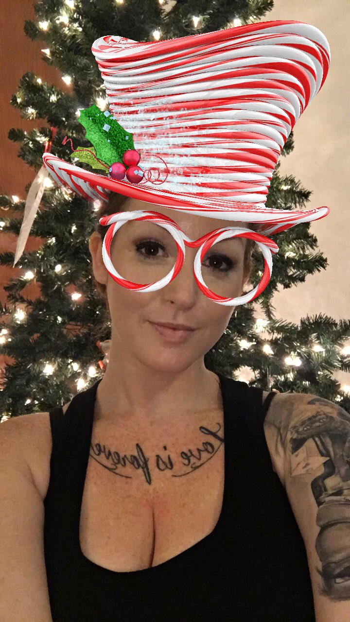Happy Hanukkah and Merry Christmas! Xoxox https://t.co/GcLZQc305L