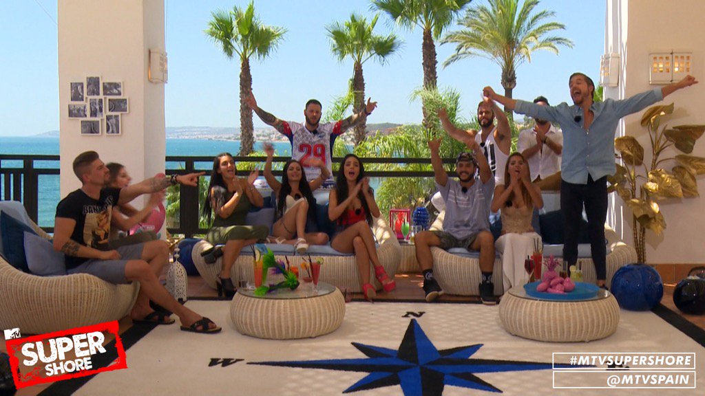AbrahamGandiaSh's tweet photo. #FelizNavidad de parte de la familia de #MTVSuperShore 💫 Este domingo descansamos, pero el próximo volvemos! 🎉 https://t.co/MlNNBKV2l8