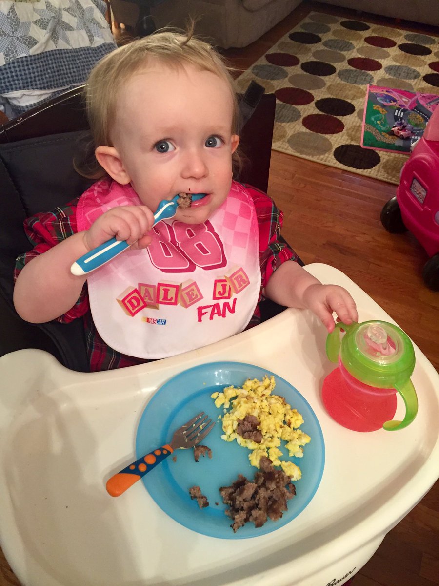 BDMSpeedShop's tweet image. Christmas breakfast with her @DaleJr bib. #raisethemright