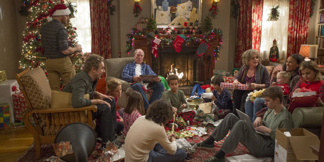 Warm wishes from the Bravermans! 🎄 #Parenthood