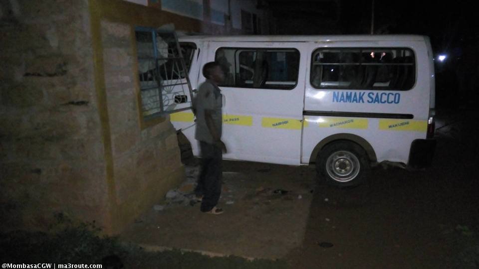 a3Route's tweet photo. 18:12 Last night along kikima to machakos  https://t.co/TAtA3F4omf via @MombasaCGW