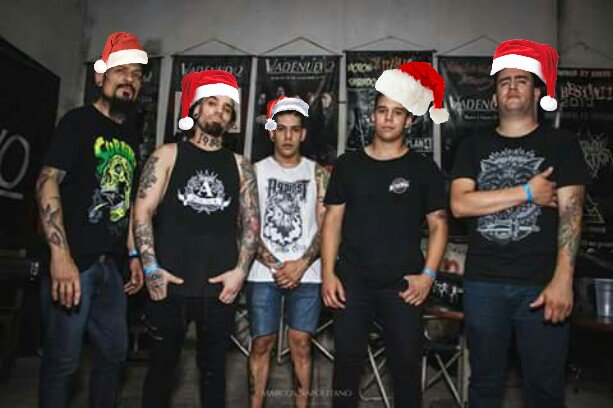 apercup's tweet image. Feliz navideath para todos
Sean felices