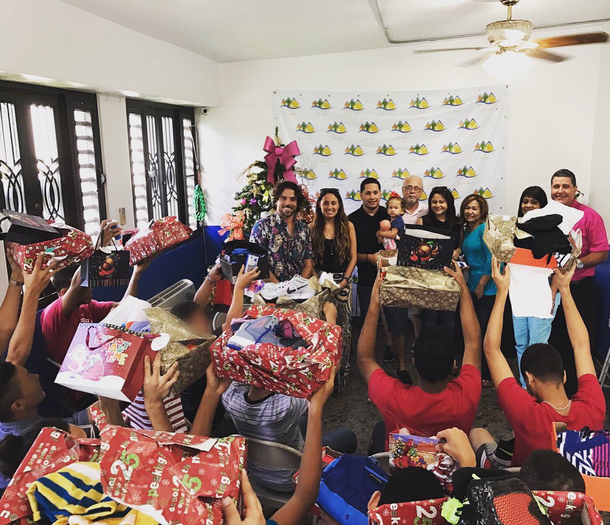 . @VocesFundacion les desea una Feliz Navidad a todos!!