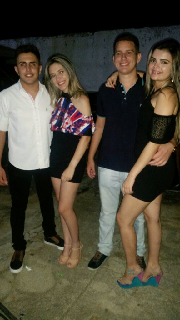 vitoria_qls's tweet photo. Uma noite peeerfeita! #NatalFast #ForroReal https://t.co/vxlay5zoUz