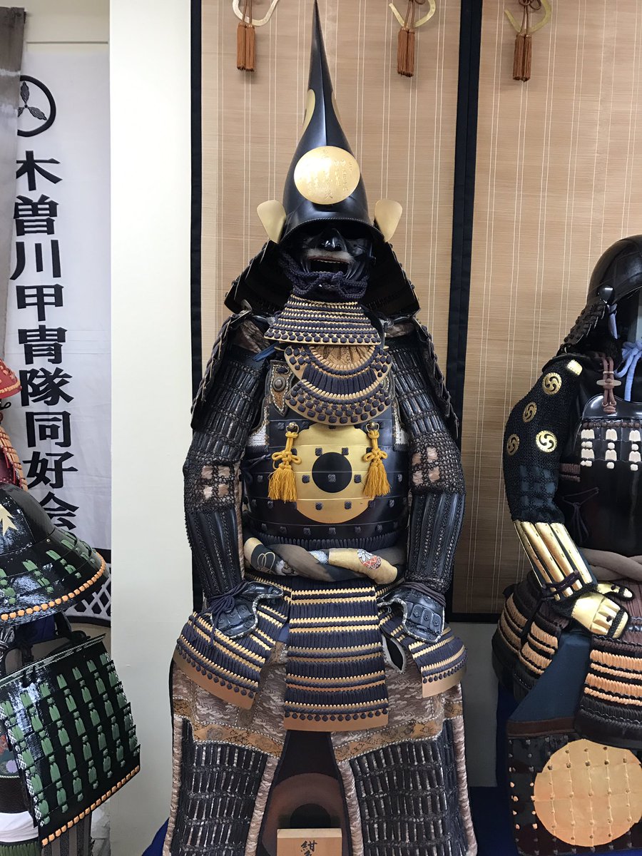 これは加藤清正の甲冑です。大須のお店