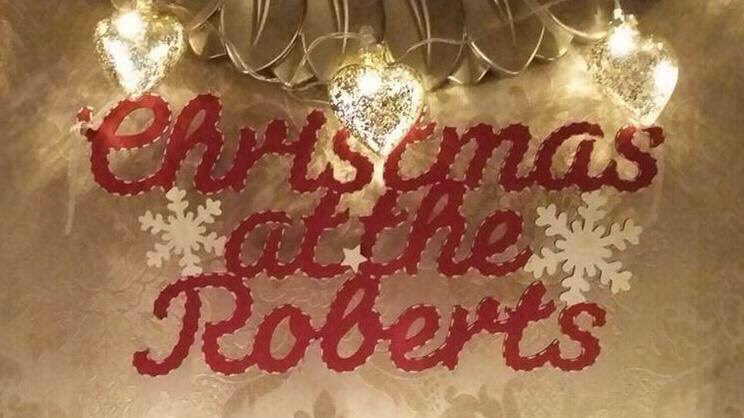 saraharramore's tweet photo. Back on! Just to wish you all a Very Merry Christmas! Just remember everyone....#ItsAWondefulLife β€ππ»#MaketheMostofit #Makelifesparkle ππ»ππ»β€ https://t.co/OkNlEJWrDy
