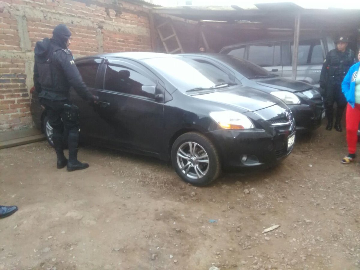 sonora969's tweet photo. En allanamientos en la colonia La Florida, zona 19, localizan dos vehículos con reporte de robo https://t.co/gaeQr7Sbxq