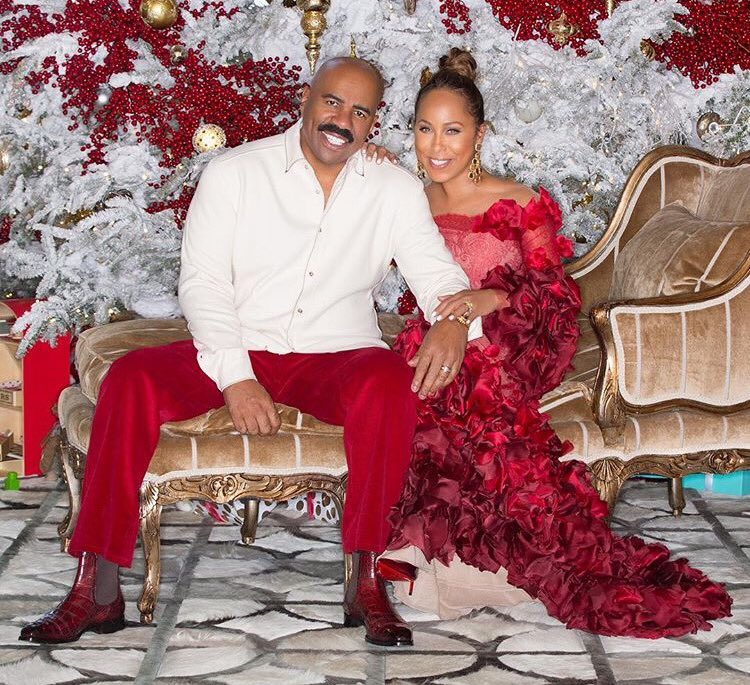 IAmSteveHarvey's tweet photo. Merry Christmas from The Harveys! https://t.co/mR2lbYIFrR