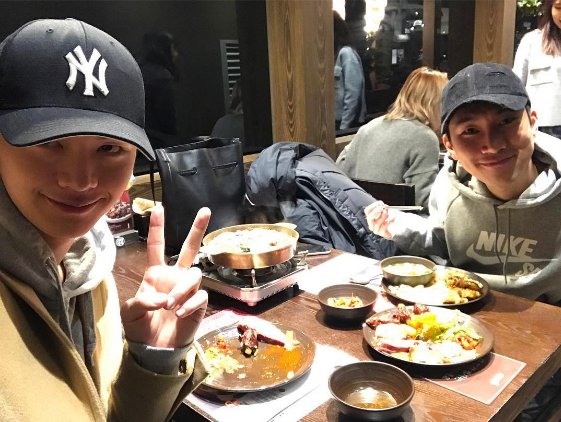 mellostop's tweet photo. (INSTAGRAM) 161225 - Sungjae https://t.co/vQwTRhVLtW