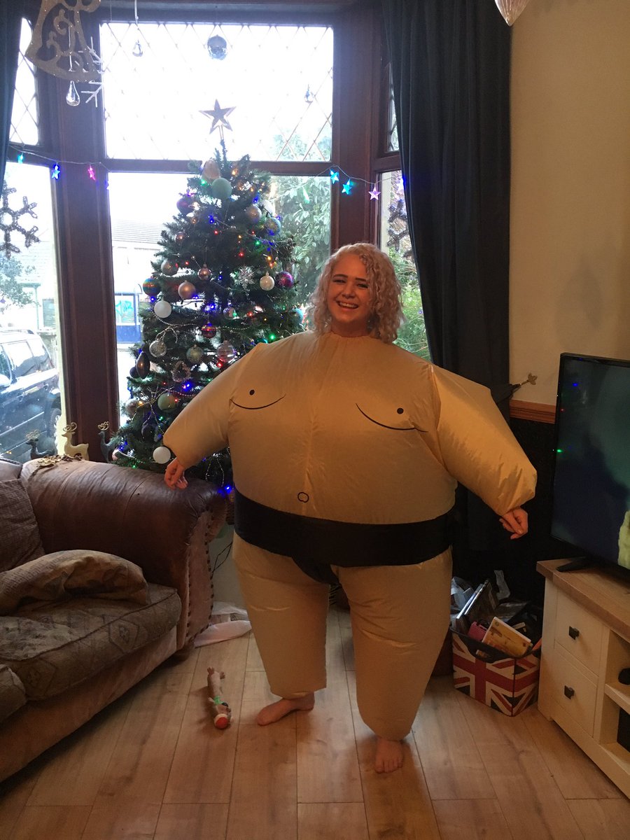 tinsel tits✨ tweet media