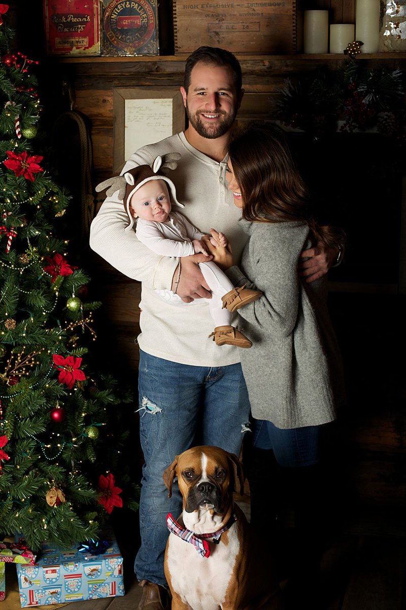 ISimplyAskedForOneThingForChristmas - Jillian Harris & Justin Pasutto - Bachelorette 5 - Discussion - Page 61 C0iaQIbWQAE1nfM