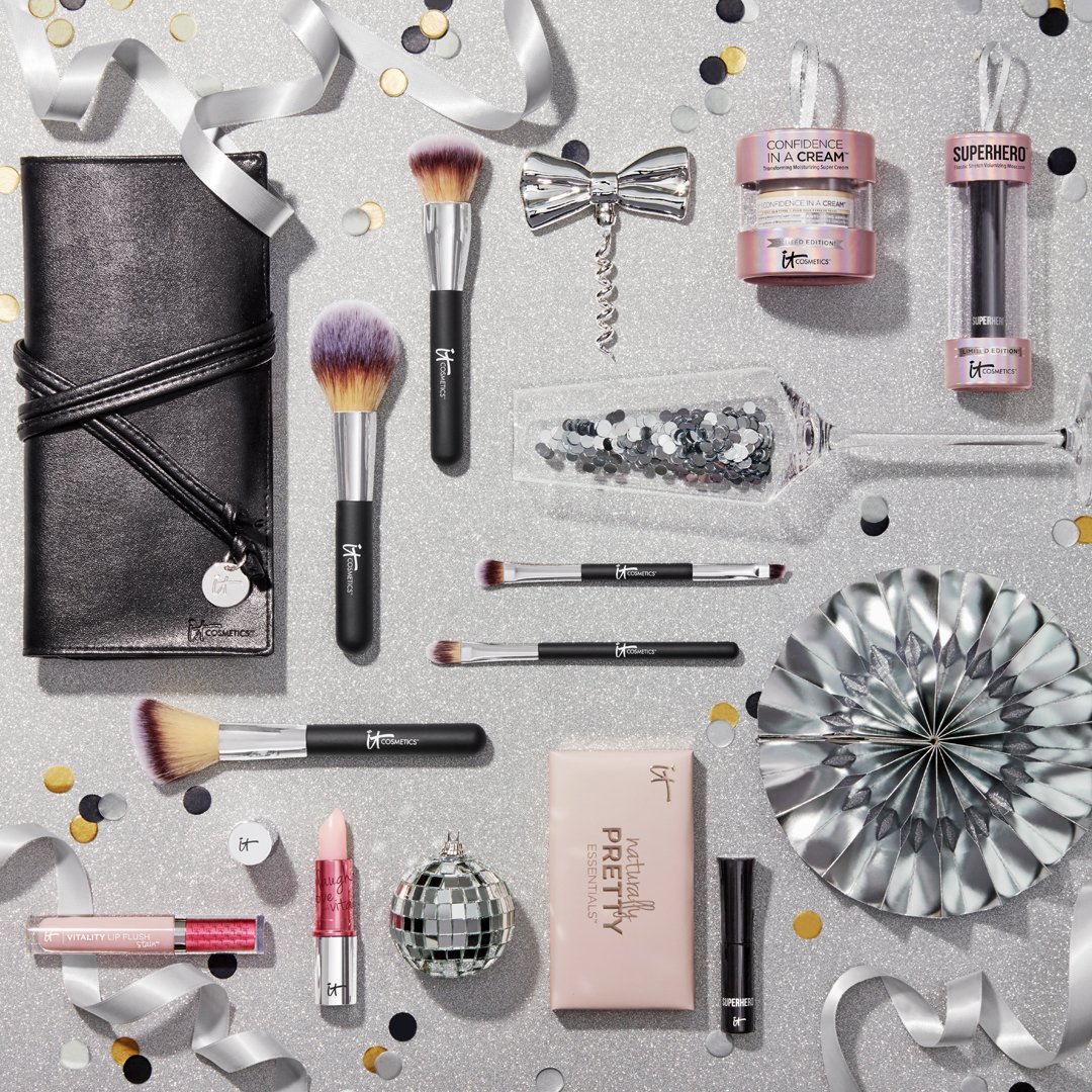 LoveAnna111's tweet photo. Grab your #itcometics favorites like I did for everyone! I am an #ITgirl for life! #ITHolidayWishlist #entry https://t.co/zDxNEC8Cyo