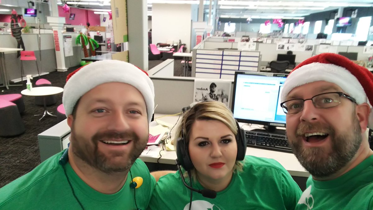 #Christmas Amina is a winner! <a href="/EMowjee/">Eric Mowjee</a> <a href="/EMowjee/">Eric Mowjee</a> <a href="/CurtisBills/">curtis bills</a> @1ModernBlonde