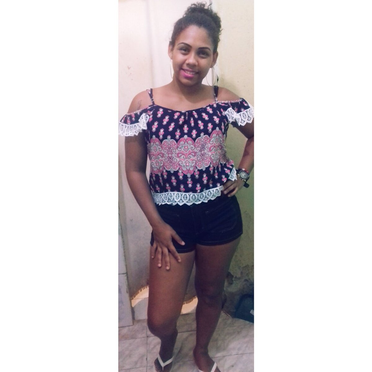 Moorenatrem's tweet photo. A danada sou eu .. 🎶 #PodeSurta 💋😜 https://t.co/7bpihuGJnD